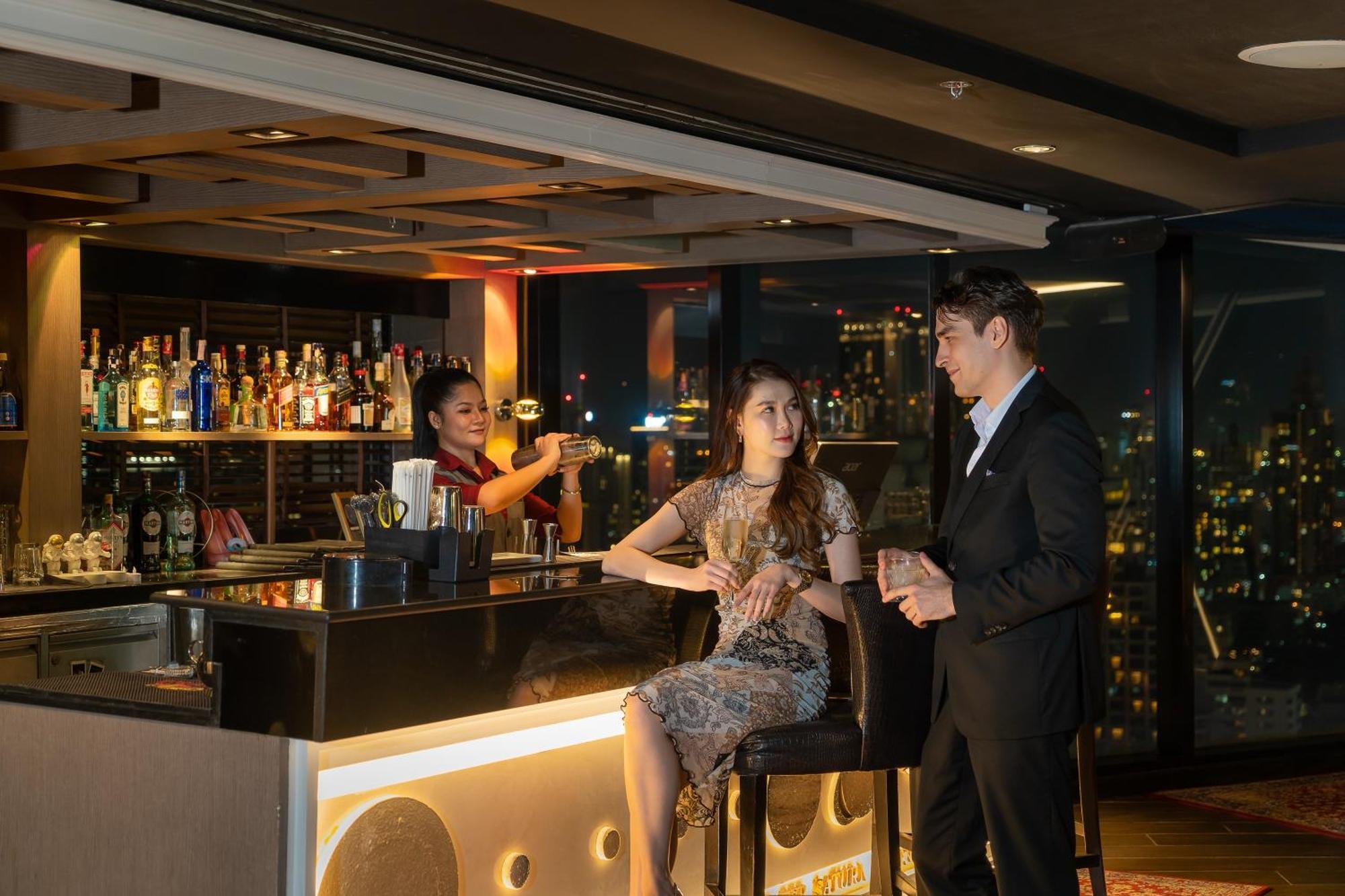 The Continent Hotel Sukhumvit - Asok Bts Bangkok By Compass Hospitality Eksteriør bilde
